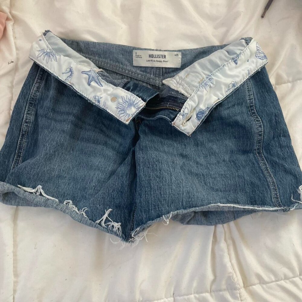 Hollister Co. Women's Blue and Navy Shorts